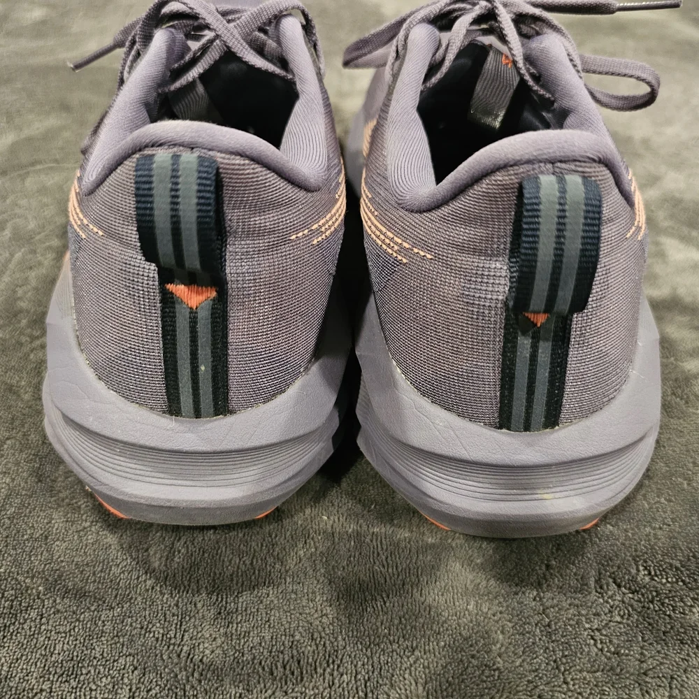 Men's ASICS Novablast - Picture 3 of 9